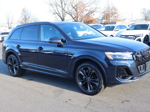 Used 2025 Audi Q7 3.0T Premium Plus w/ Premium Plus Package image 3
