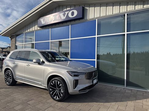 Used 2025 Volvo XC90 B6 Plus image 1