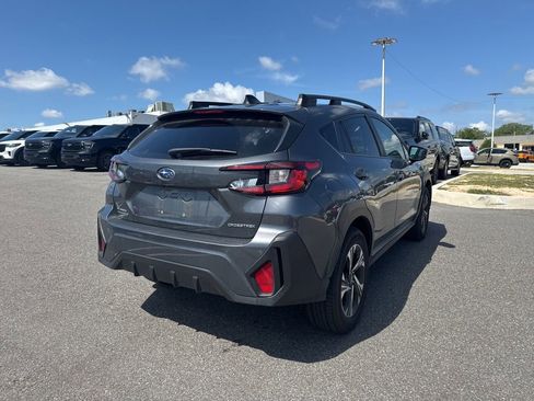 Used 2024 Subaru Crosstrek 2.0i Premium AWD/4WD image 2