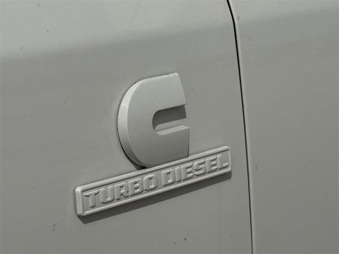 Used 2024 RAM 3500 Limited w/ Towing Technology Group image 11