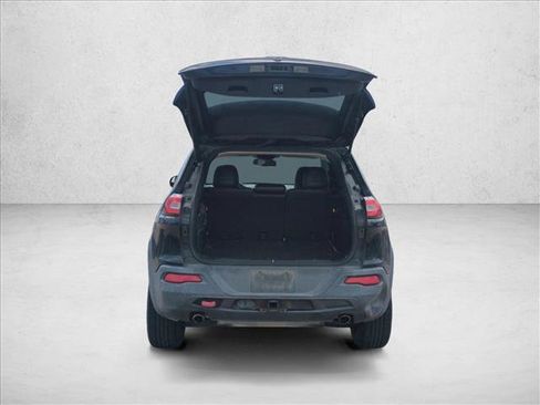 Used 2016 Jeep Cherokee Trailhawk w/ Comfort/Convenience Group image 6