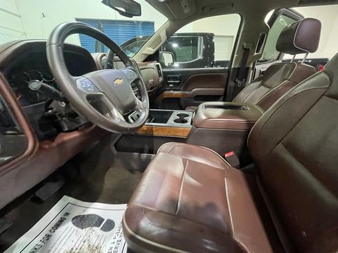 Used 2015 Chevrolet Silverado 1500 High Country image 23