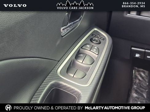 Used 2024 Nissan Versa SR w/ Trunk Package FWD image 15