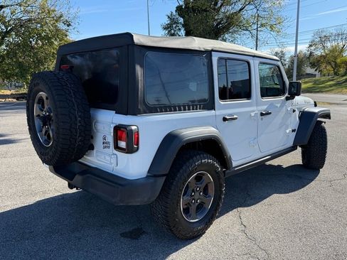 Used 2022 Jeep Wrangler Unlimited Sport image 4