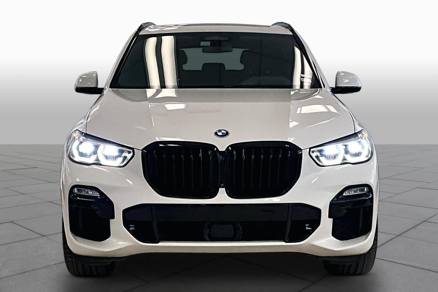 Used 2020 BMW X5 M50i AWD/4WD image 3