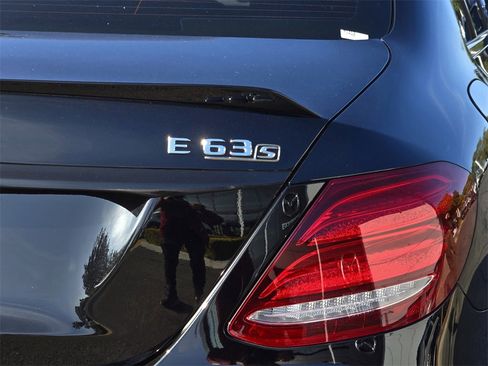 Used 2019 Mercedes-Benz E 63 AMG S image 11