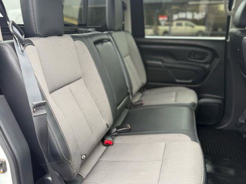Used 2019 Nissan Titan S w/ S Utility Package image 13