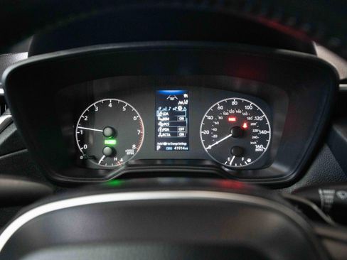 Used 2023 Toyota Corolla Cross SE image 16