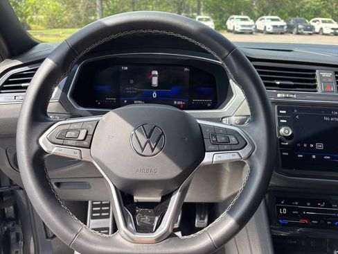 Used 2023 Volkswagen Tiguan SE R-Line FWD image 16