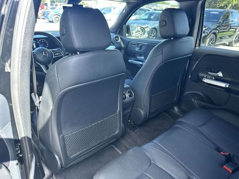 Used 2022 Mercedes-Benz GLB 250 4MATIC image 14
