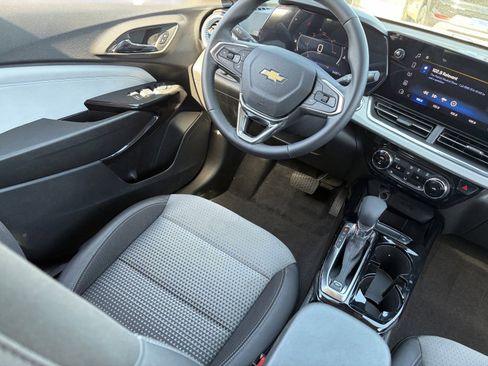 Certified 2026 Chevrolet Trax LT w/ Driver Confidence Package FWD image 15