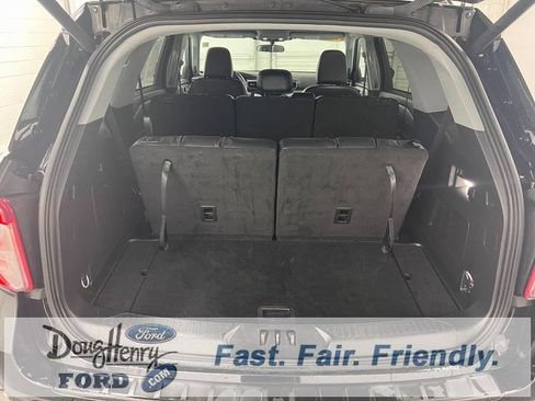 Used 2023 Ford Explorer XLT w/ Equipment Group 202A image 32