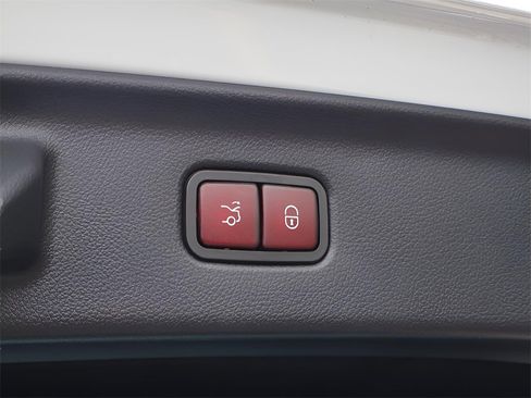 New 2025 Mercedes-Benz S 580 4MATIC Sedan image 33