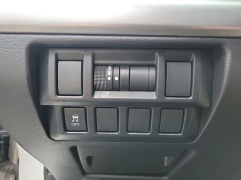 Used 2017 Subaru Outback 2.5i image 21