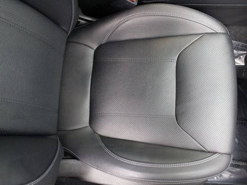 Used 2021 Subaru Forester Touring w/ Popular Package #2 image 36