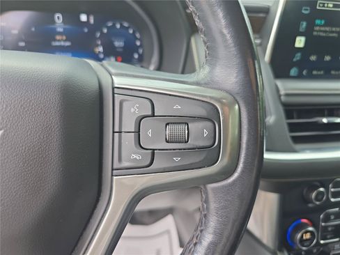 Used 2022 Chevrolet Suburban Premier AWD/4WD image 30