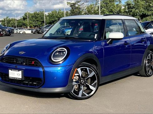 Certified 2025 MINI Cooper S image 3
