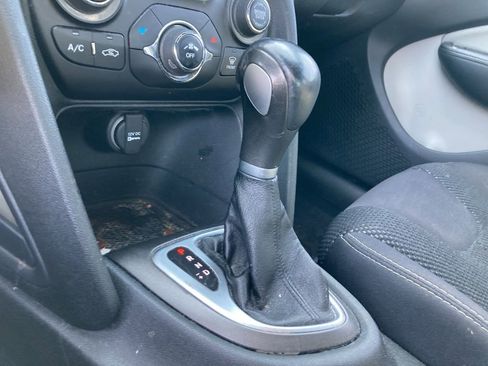 Used 2015 Dodge Dart SXT image 14