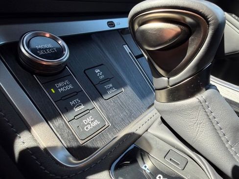 Used 2024 Lexus GX 550 AWD/4WD image 14