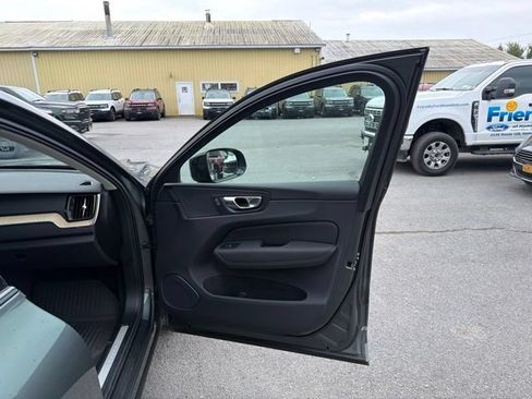 Used 2026 Volvo XC60 B5 Core w/ Climate Package AWD/4WD image 25