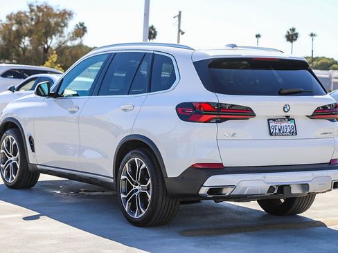 Used 2024 BMW X5 sDrive40i w/ Parking Assistance Package RWD image 5