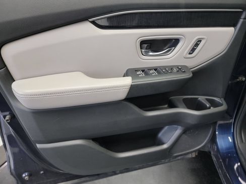 Used 2023 Honda Pilot Elite image 13