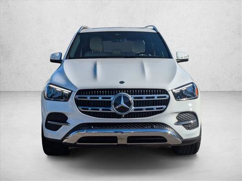 Certified 2025 Mercedes-Benz GLE 450 GLE 450 image 2