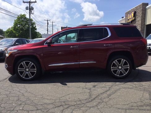 Used 2017 GMC Acadia Denali w/ Technology Package AWD/4WD image 11