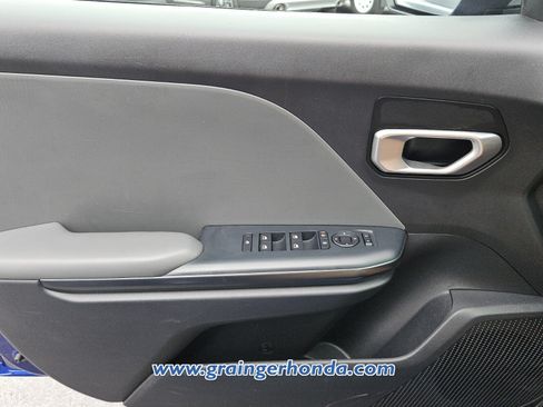 Used 2025 Kia K4 FWD image 23