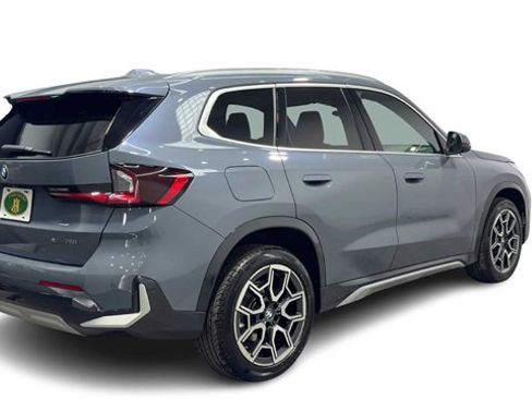 Used 2025 BMW X1 xDrive28i image 2