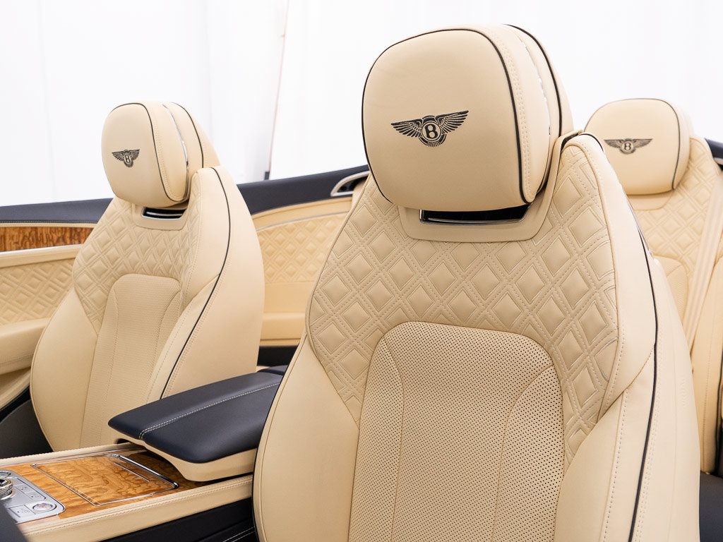 Certified 2023 Bentley Continental GT Azure AWD/4WD image 24