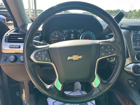 Used 2019 Chevrolet Tahoe Premier AWD/4WD image 13
