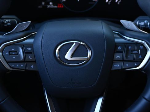 Used 2025 Lexus NX 350 AWD w/ Premium Package image 30