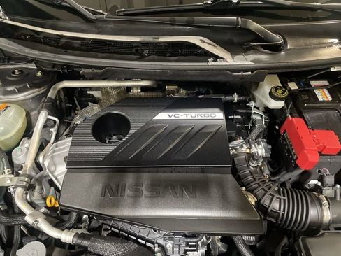Used 2024 Nissan Rogue SV image 35