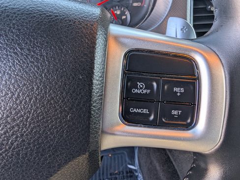 Used 2014 Dodge Charger R/T image 17