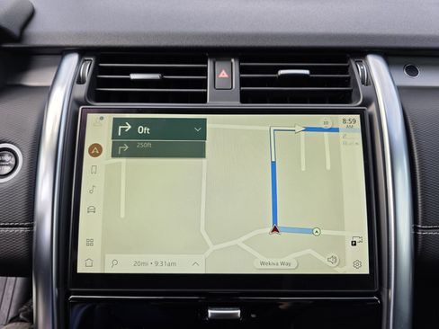 Certified 2022 Land Rover Discovery HSE R-Dynamic AWD/4WD image 22