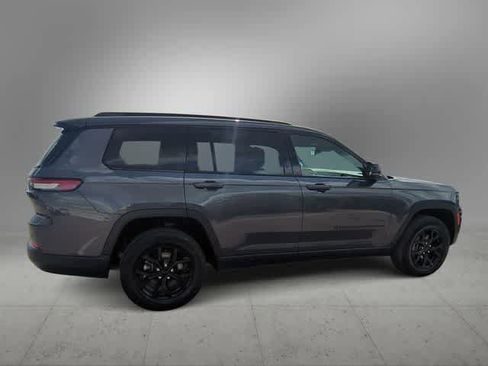 Used 2024 Jeep Grand Cherokee L Laredo image 9