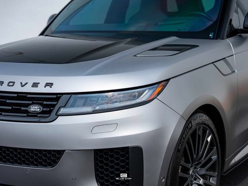 Used 2024 Land Rover Range Rover Sport AWD/4WD image 30