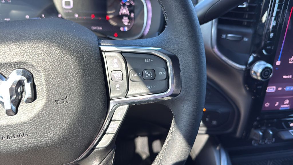 Used 2026 RAM 3500 Laramie AWD/4WD image 28
