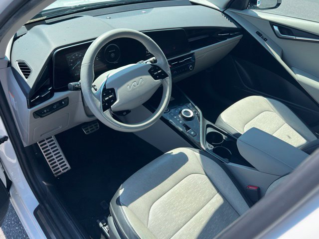 Used 2023 Kia Niro Wave w/ Wave Preserve Package FWD image 16
