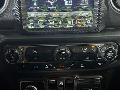 Used 2022 Jeep Wrangler Unlimited Rubicon 4xe image 23