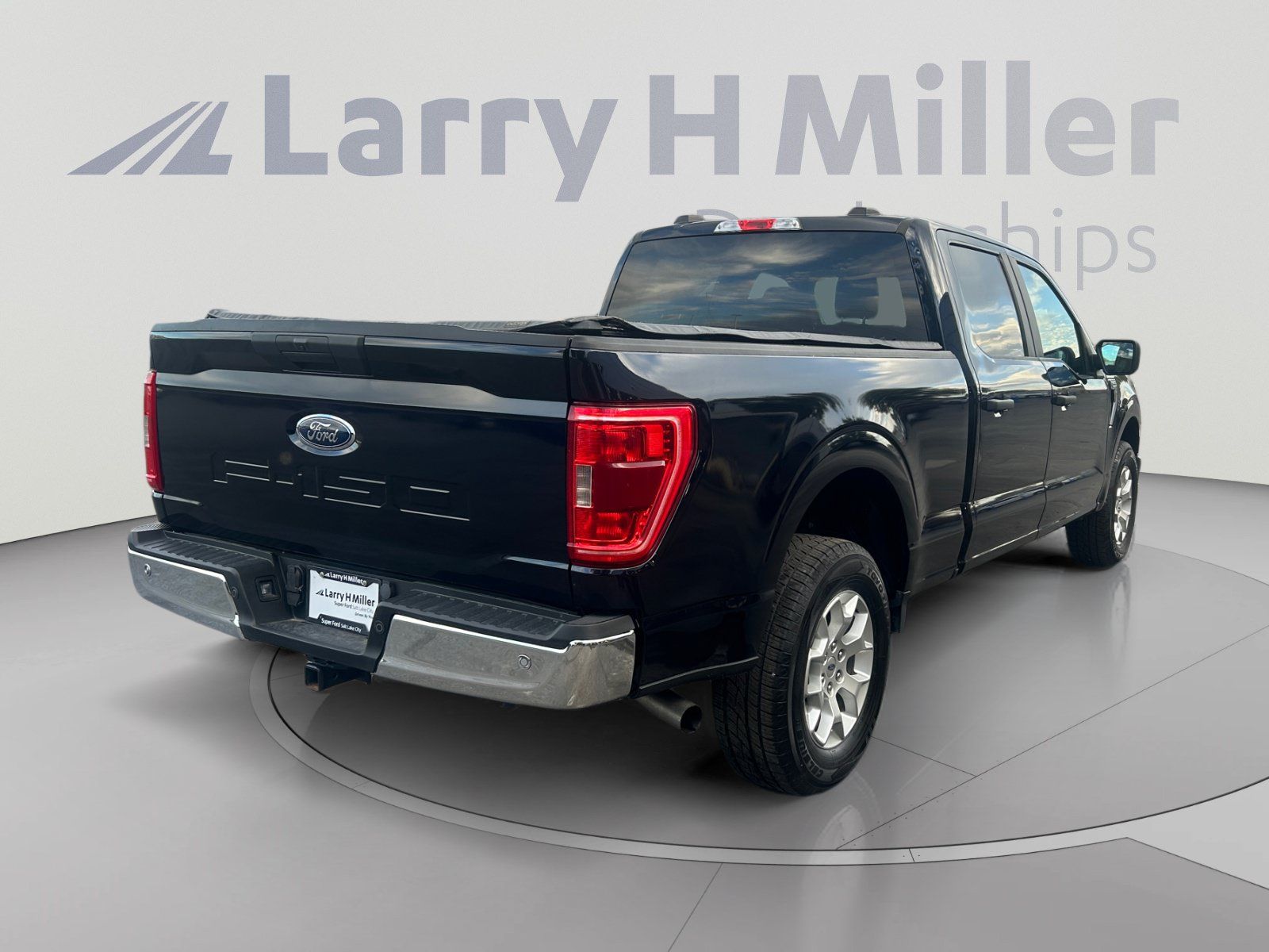 Used 2022 Ford F150 XLT AWD/4WD image 5