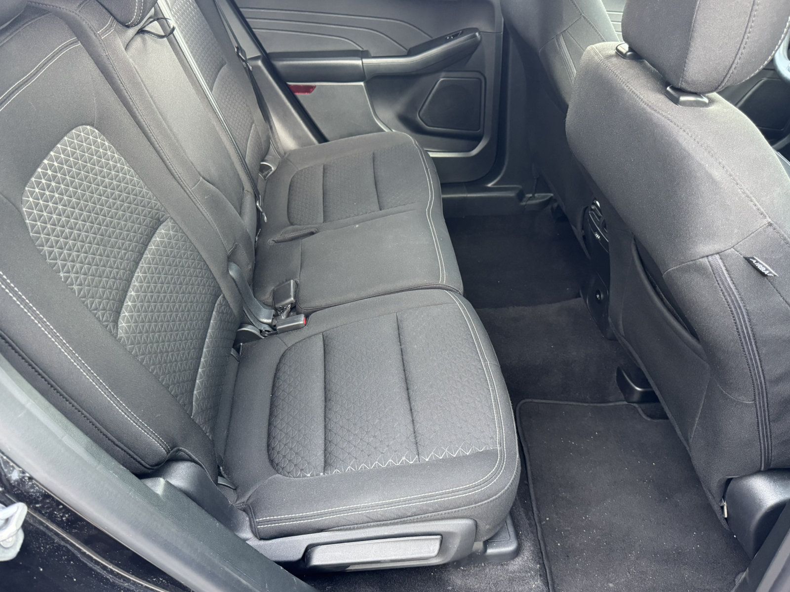 Used 2025 Ford Escape Active AWD/4WD image 16