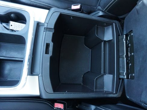 Used 2017 RAM 1500 Laramie w/ Convenience Group image 29