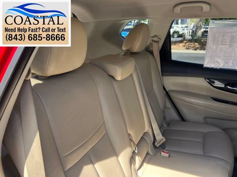 Used 2017 Nissan Rogue SL AWD/4WD image 21