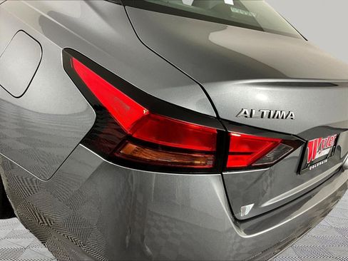 Certified 2024 Nissan Altima 2.5 SV FWD image 23
