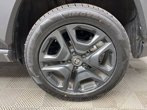 Used 2023 Toyota RAV4 Adventure w/ Convenience Package AWD/4WD image 6