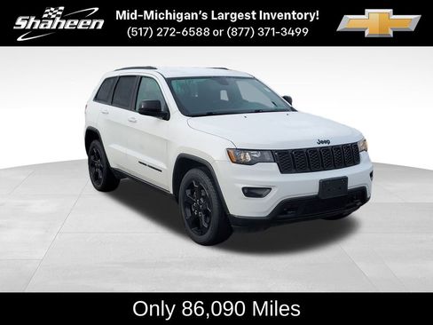 Used 2018 Jeep Grand Cherokee Laredo image 2
