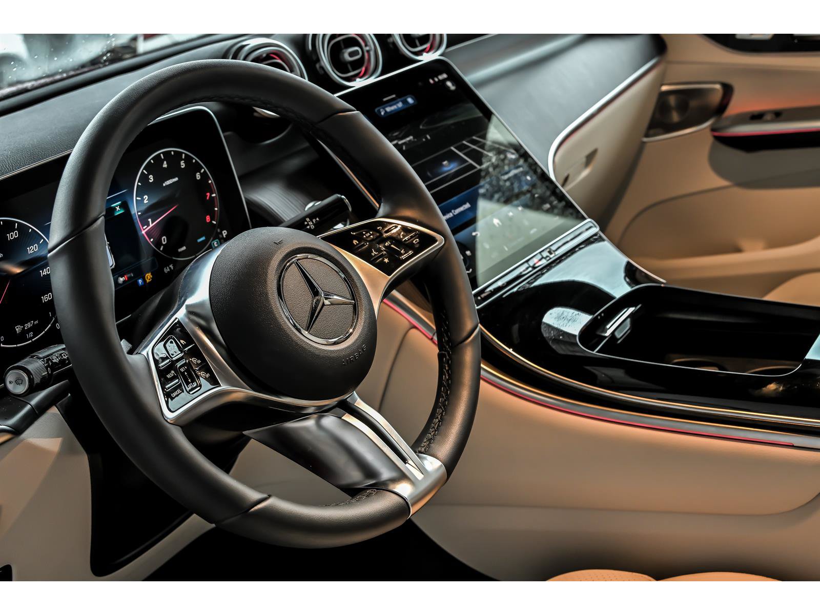 Used 2026 Mercedes-Benz GLC 300 4MATIC image 15