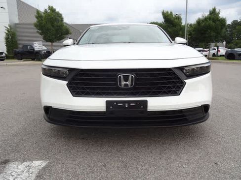 Used 2023 Honda Accord LX image 5
